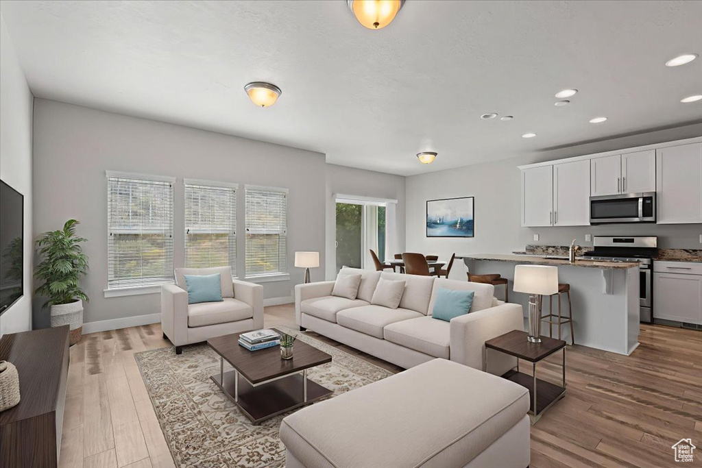 Photo 4 for MLS #2112926 at 5034 N Marble Fox Way