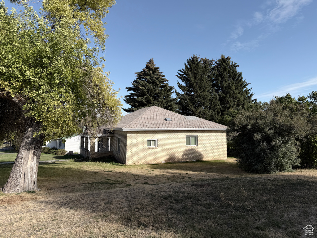 102 E 200 S Clarkston, UT 84305