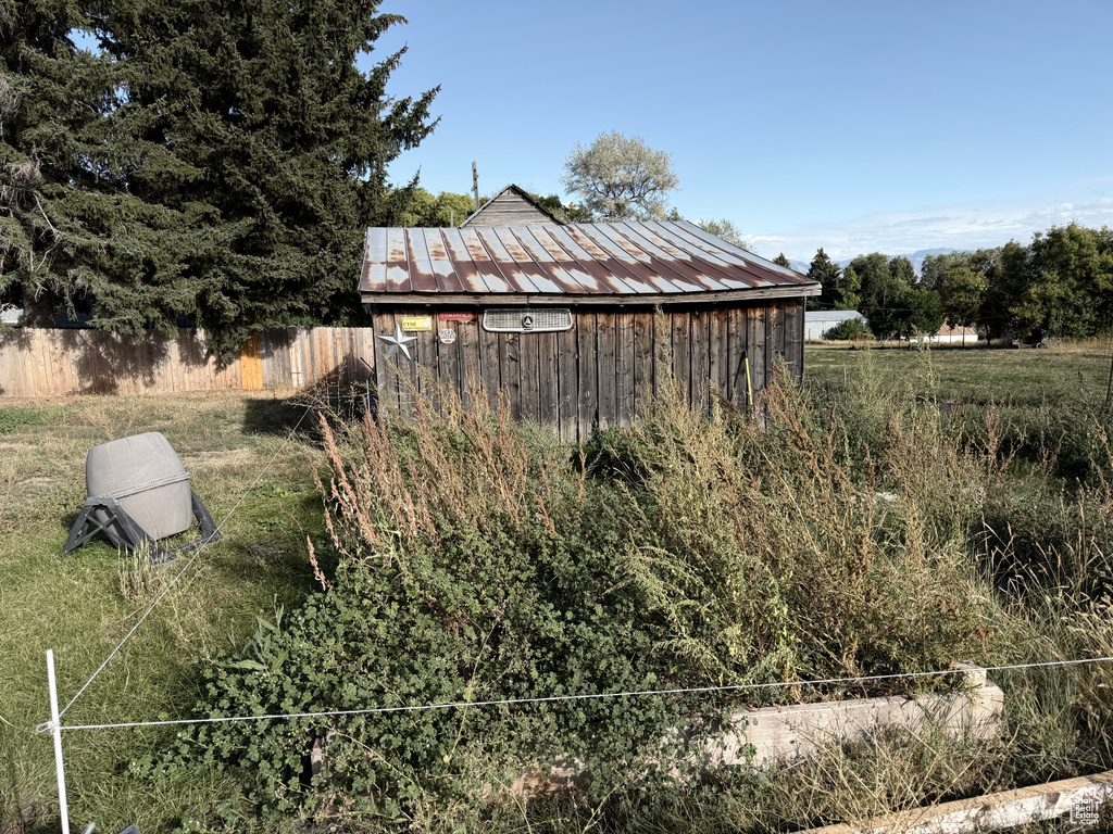 102 E 200 S Clarkston, UT 84305