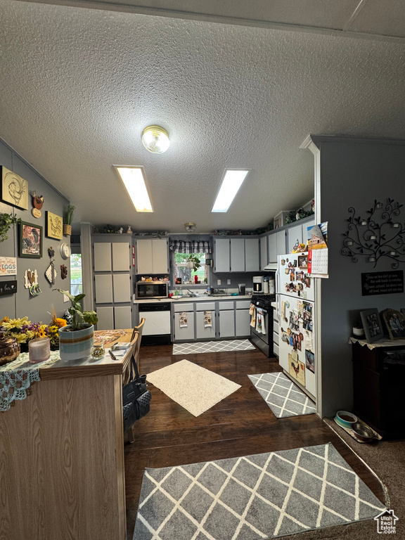 Photo 18 for MLS #2112961 at 10106 E 2800 South