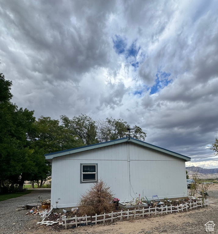 Photo 6 for MLS #2112961 at 10106 E 2800 South