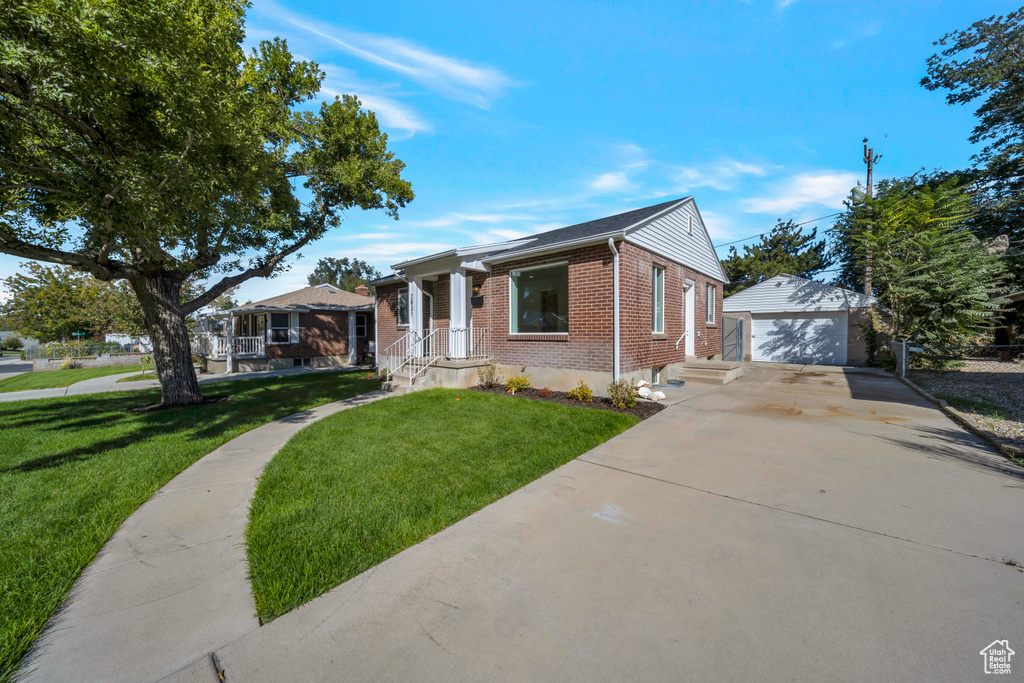 Photo 3 for MLS #2112969 at 2831 S Merton Way