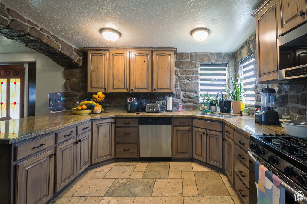 Photo 4 for MLS #2112976 at 331 W 1500 South