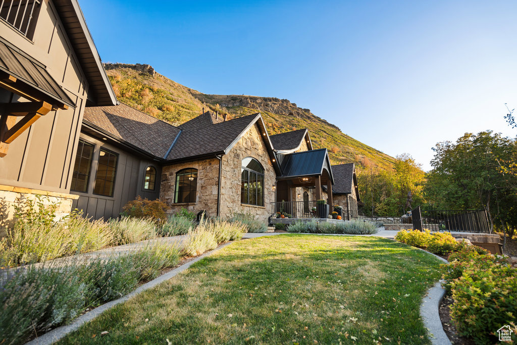 Photo 13 for MLS #2112983 at 1141 S Oak Leaf Ln