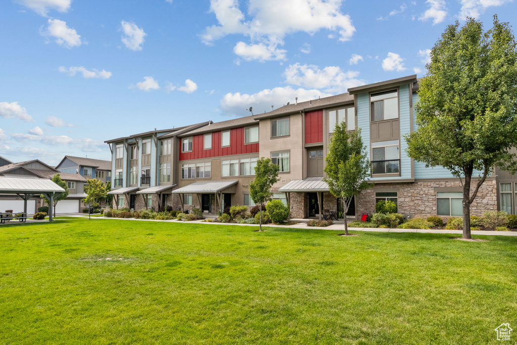 7541 S COREIANO LN Midvale, UT 84047