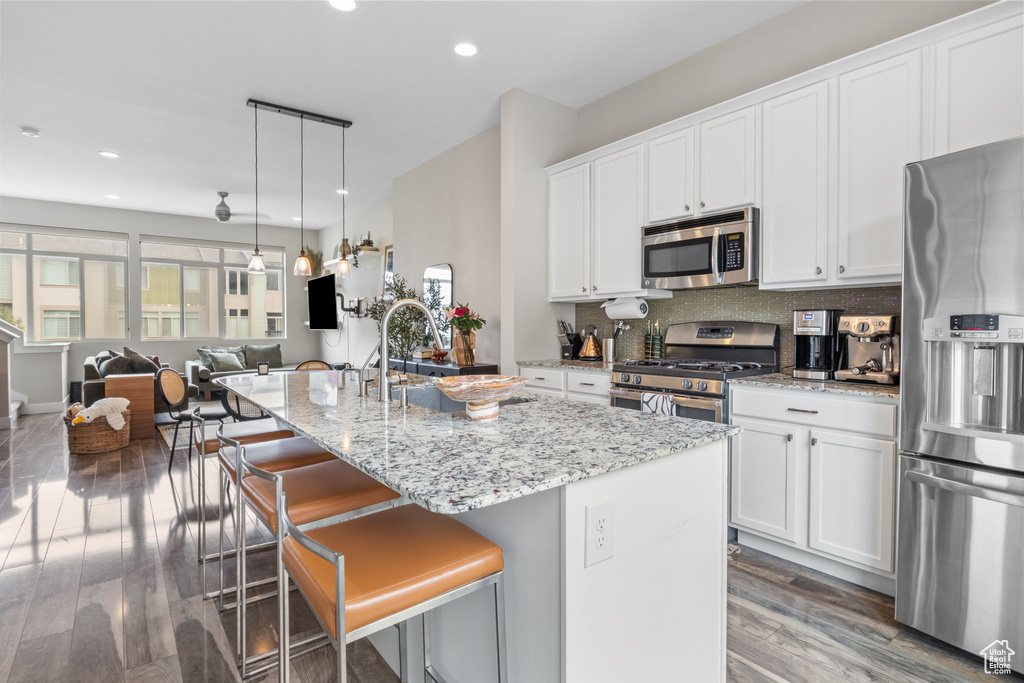 7541 S COREIANO LN Midvale, UT 84047