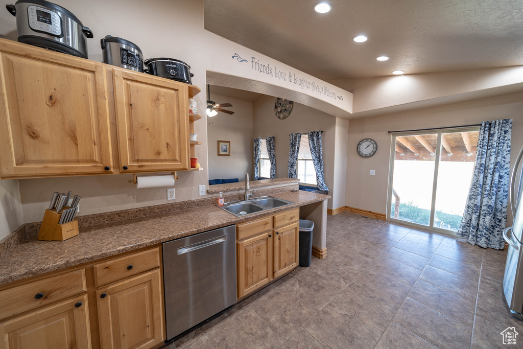 Photo 13 for MLS #2113009 at 1605 E 8900 South