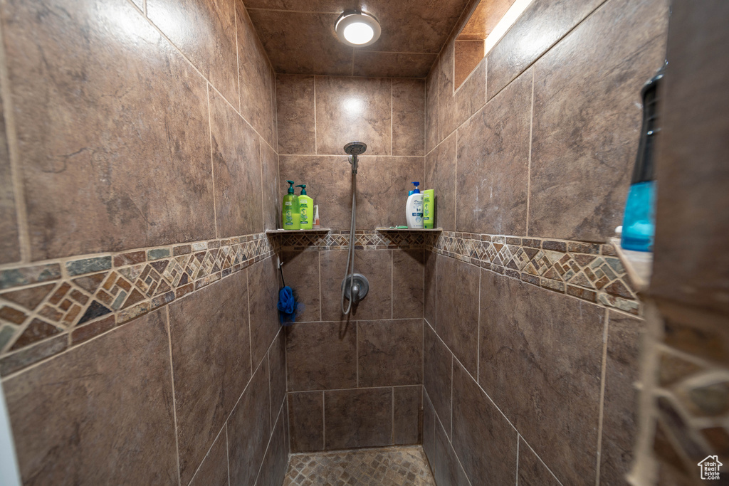Photo 18 for MLS #2113009 at 1605 E 8900 South