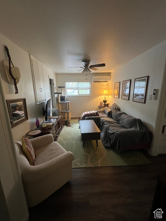 Photo 2 for MLS #2113019 at 1028 Mansfield Ave