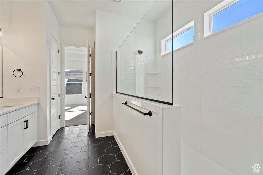 Photo 10 for MLS #2113032 at 1048 W Serviceberry St