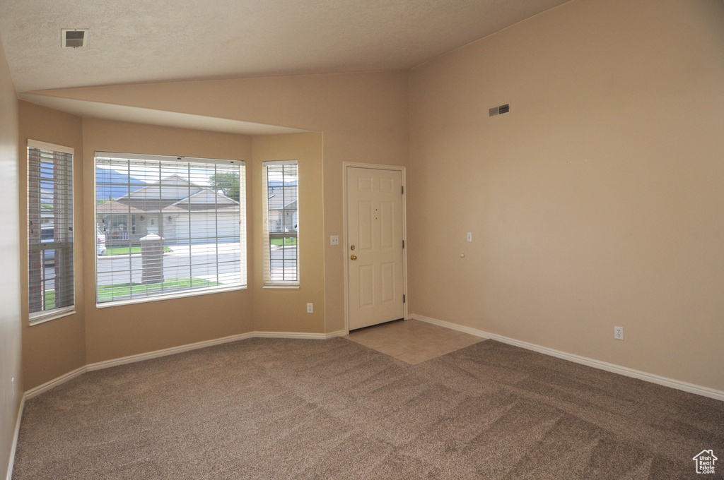Photo 3 for MLS #2113039 at 4015 Meadow Wood Dr