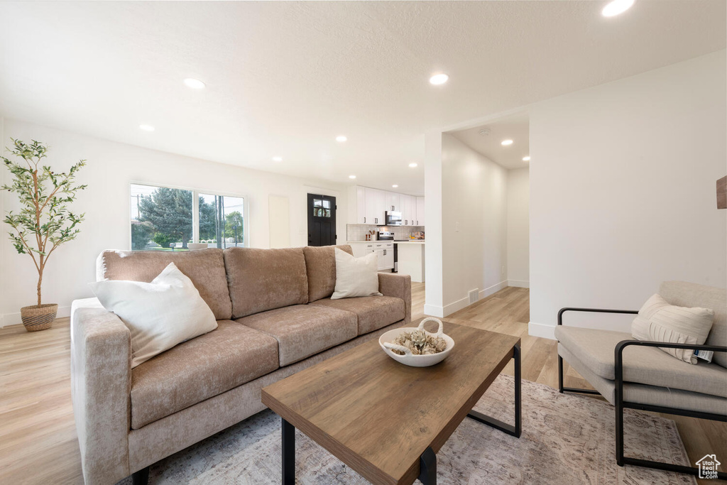 9847 S 1000 W South Jordan, UT 84095