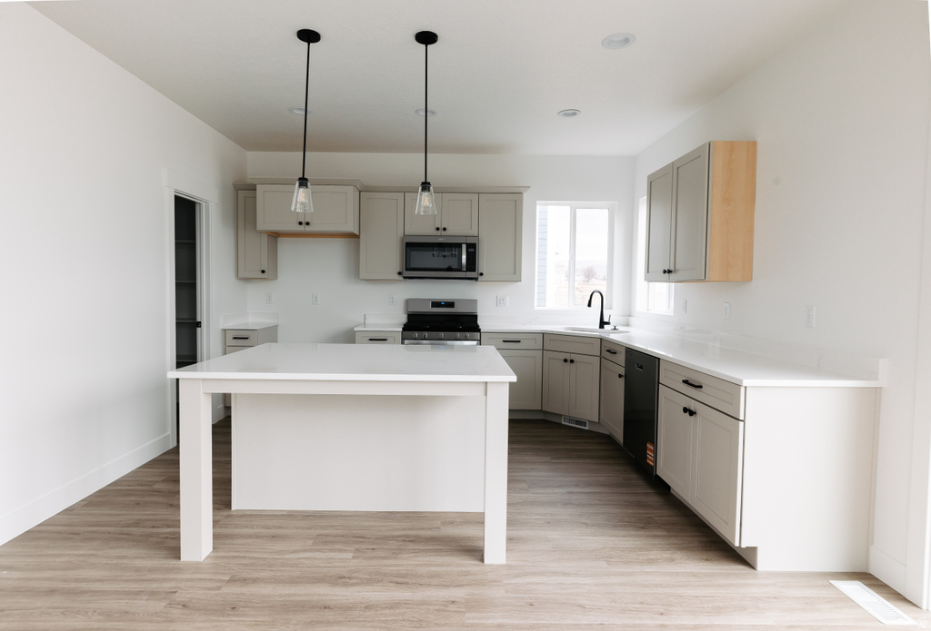 4714 W CILLIAN LN #2410 Herriman, UT 84096