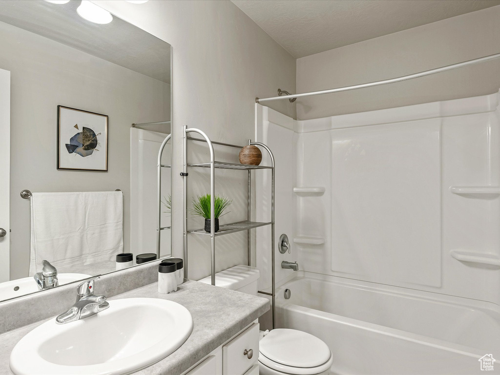 2956 S WILLOW CREEK DR Saratoga Springs, UT 84045