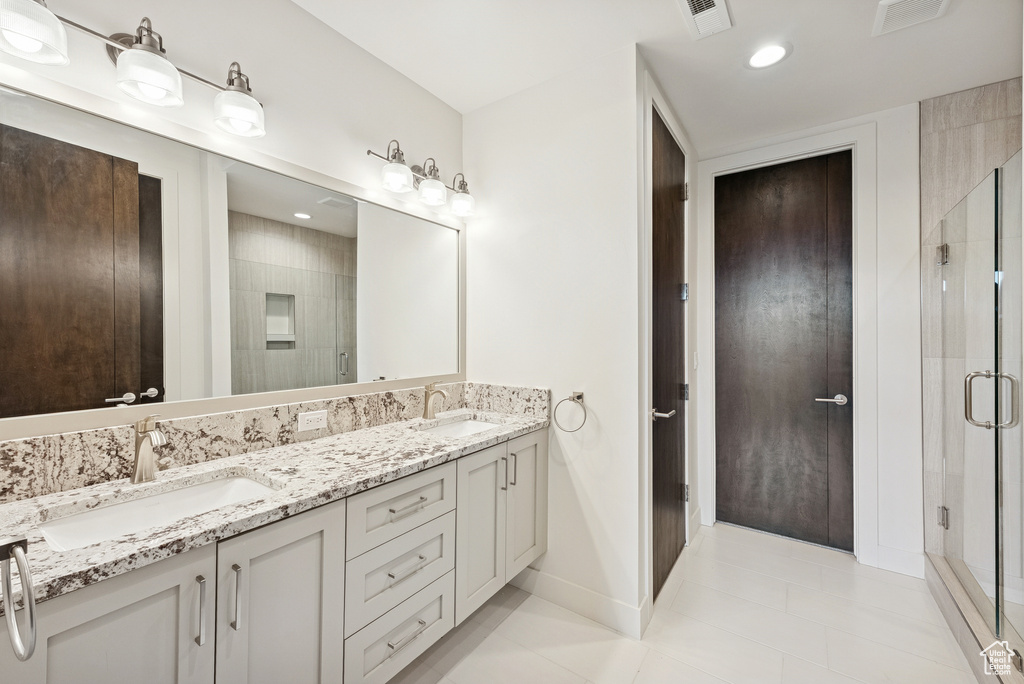 Photo 38 for MLS #2113073 at 1624 E Abajo Peak Cir