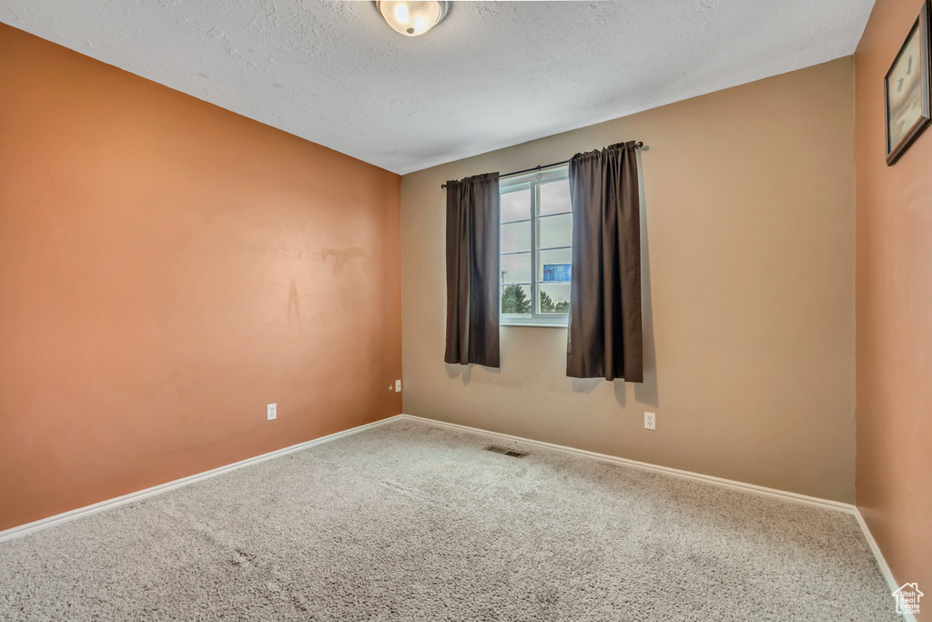 3046 N 2575 W Farr West, UT 84404