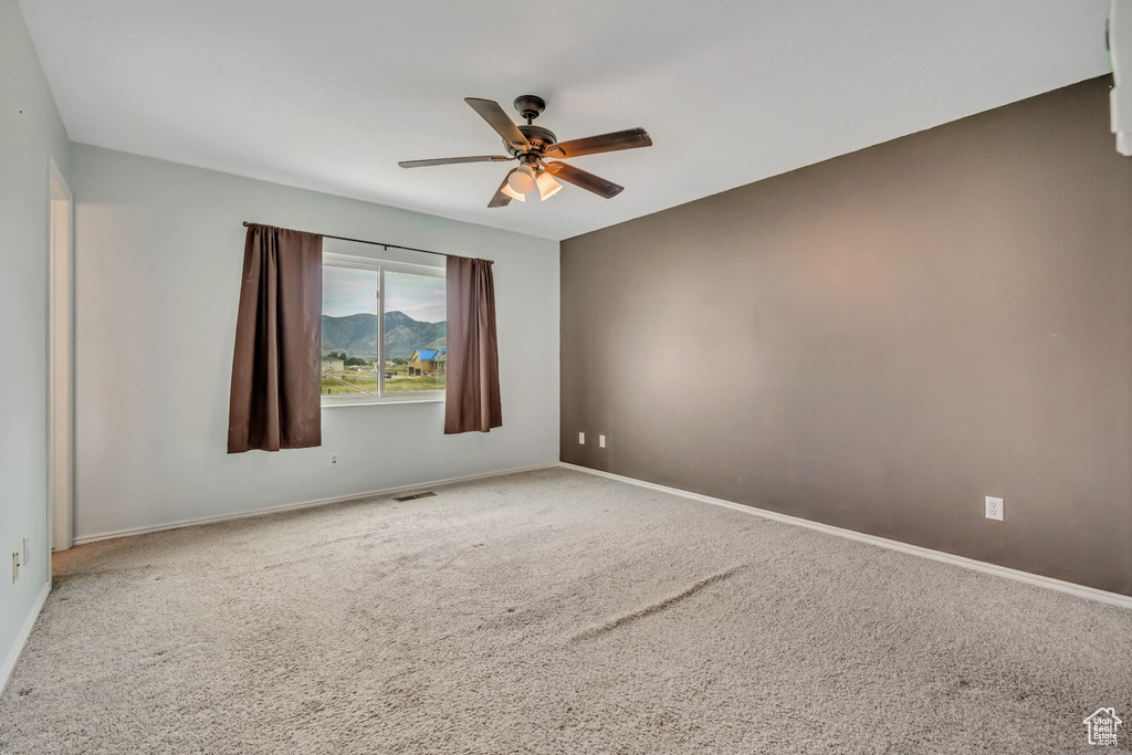 3046 N 2575 W Farr West, UT 84404