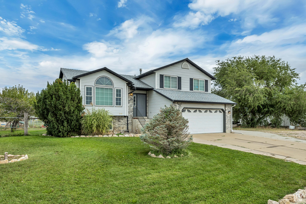 3046 N 2575 W Farr West, UT 84404