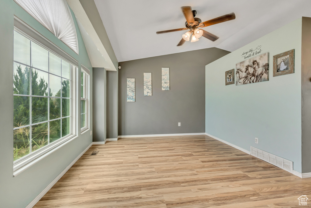 3046 N 2575 W Farr West, UT 84404
