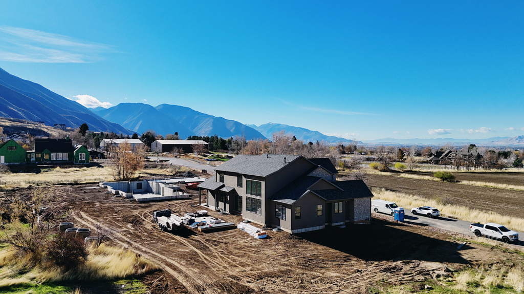 764 N 2000 E #304 Mapleton, UT 84664