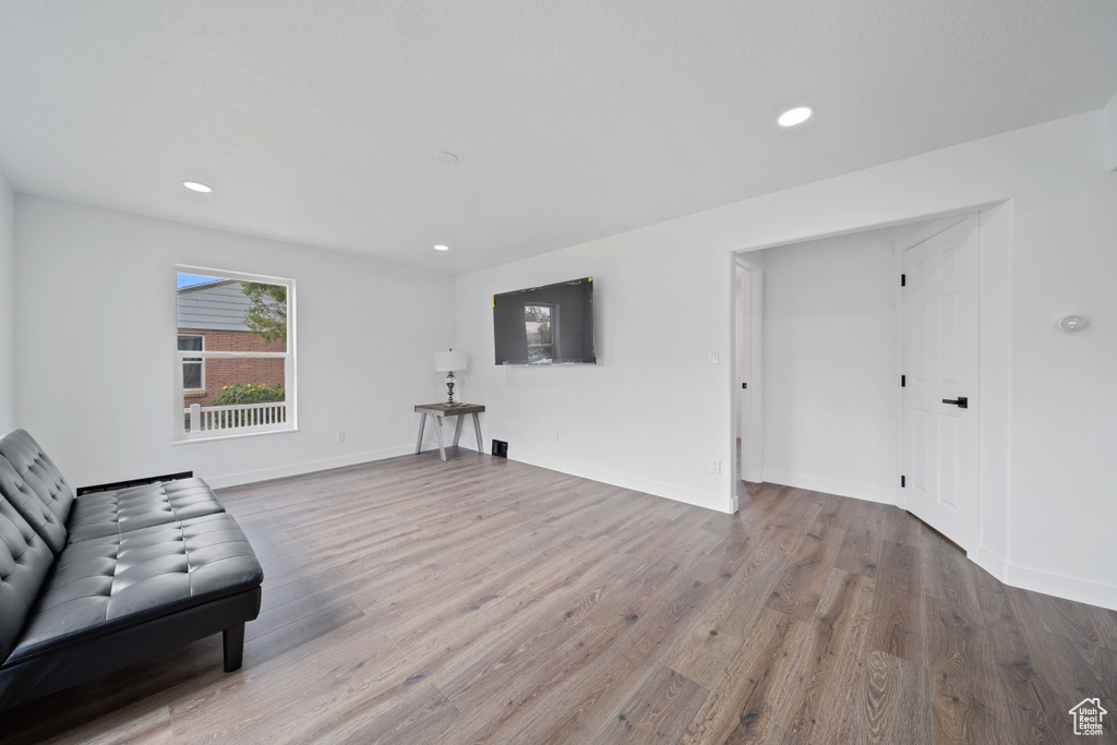 Photo 3 for MLS #2113082 at 421 E Saunders St