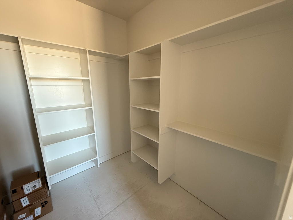 View of walk in closet