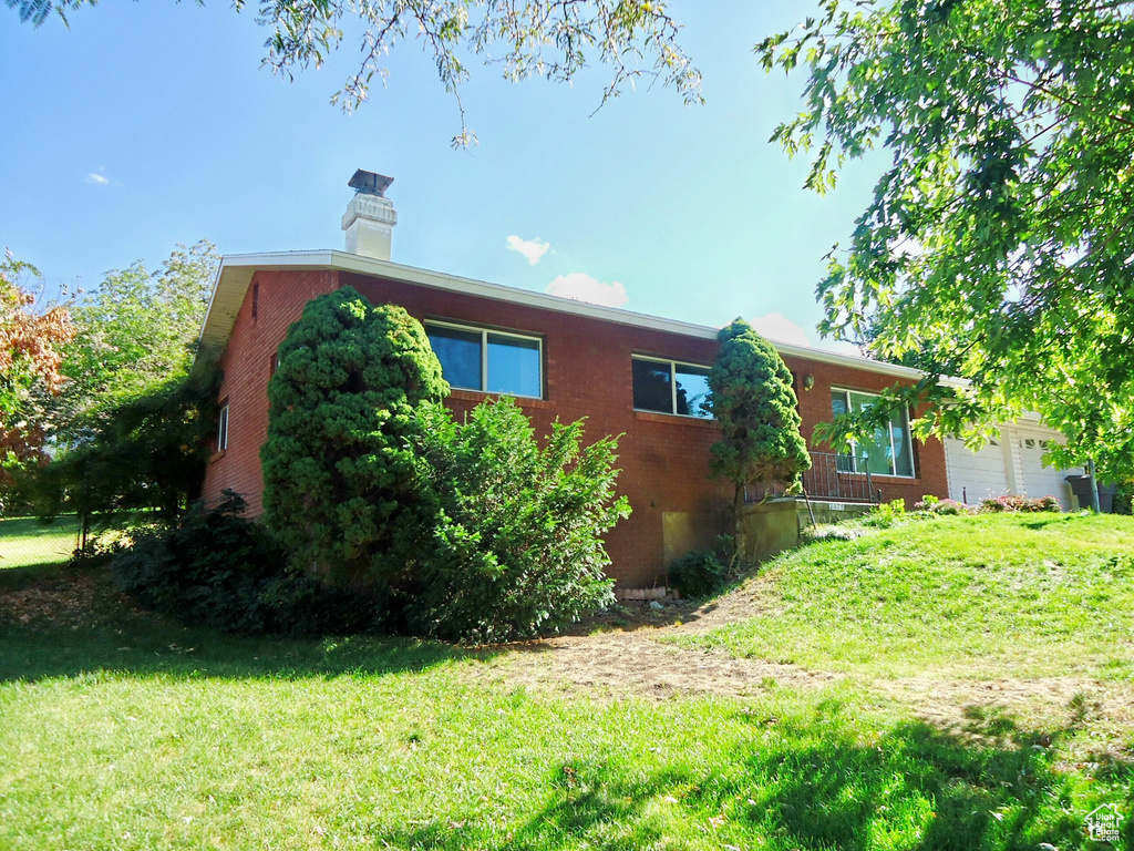 Photo 3 for MLS #2113102 at 2475 S 450 West