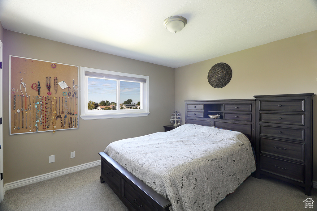 5919 S 3200 W Roy, UT 84067