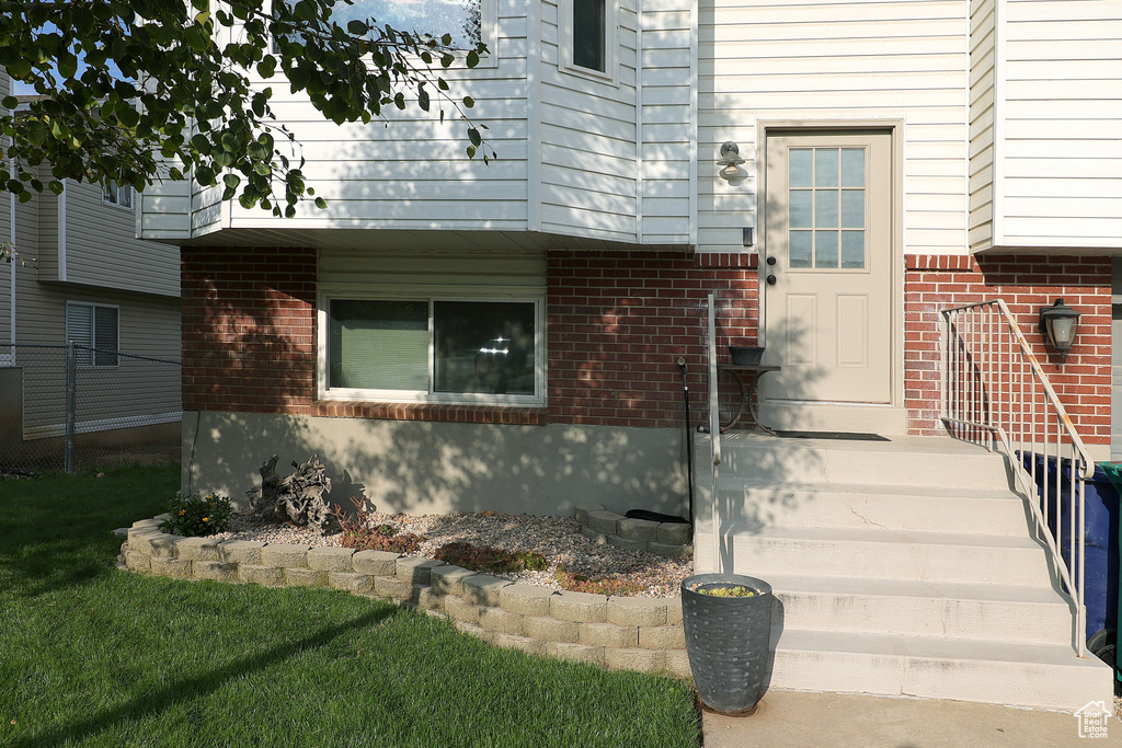 5919 S 3200 W Roy, UT 84067