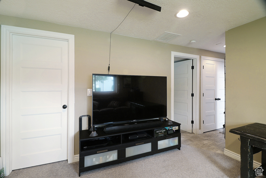 5919 S 3200 W Roy, UT 84067