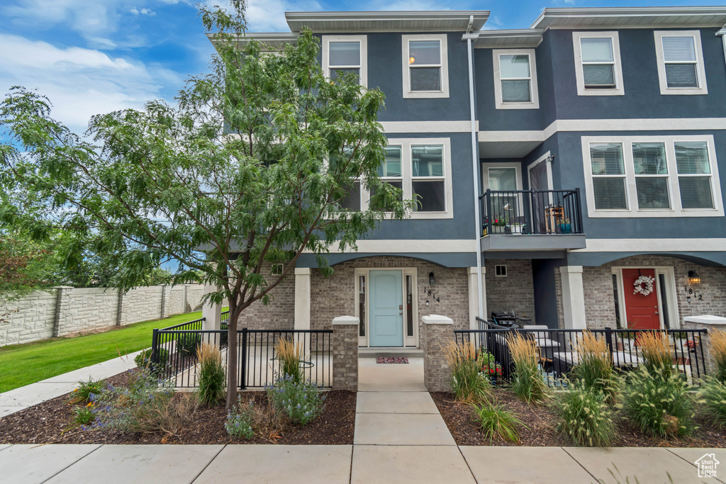 1814 W DALMENY WAY Riverton, UT 84065