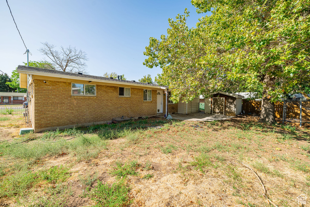143 W 650 N Clearfield, UT 84015