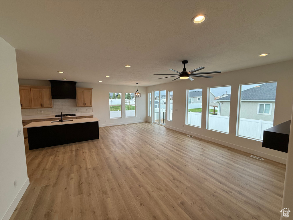 5229 N VENTURA CIR Stansbury Park, UT 84074