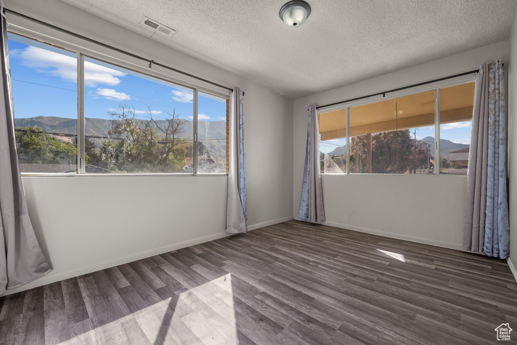 57 N CENTER ST Santaquin, UT 84655