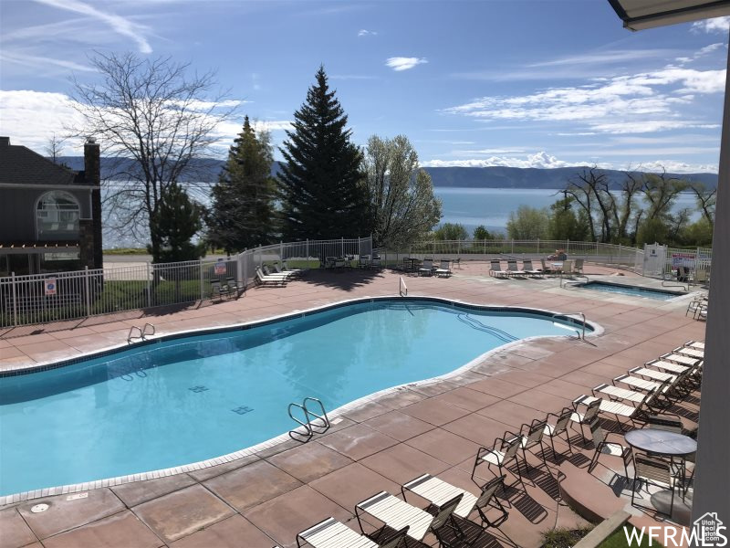 942 N NEWBERG DR #2 Garden City, UT 84028