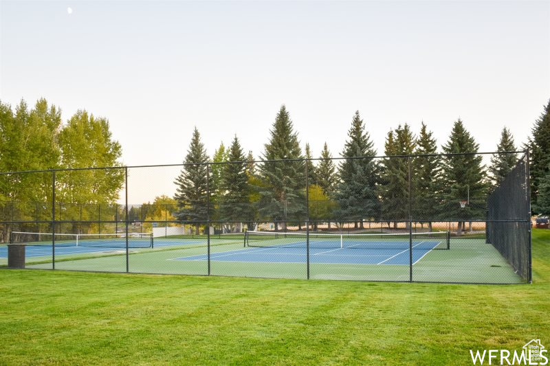 942 N NEWBERG DR #2 Garden City, UT 84028