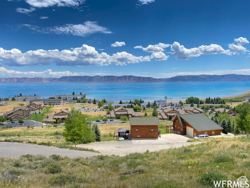 942 N NEWBERG DR #2 Garden City, UT 84028