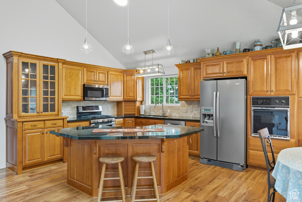 10763 S 2000 E Sandy, UT 84092