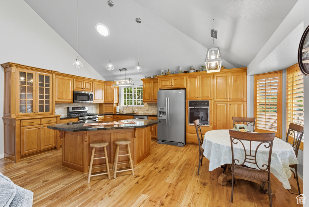 10763 S 2000 E Sandy, UT 84092