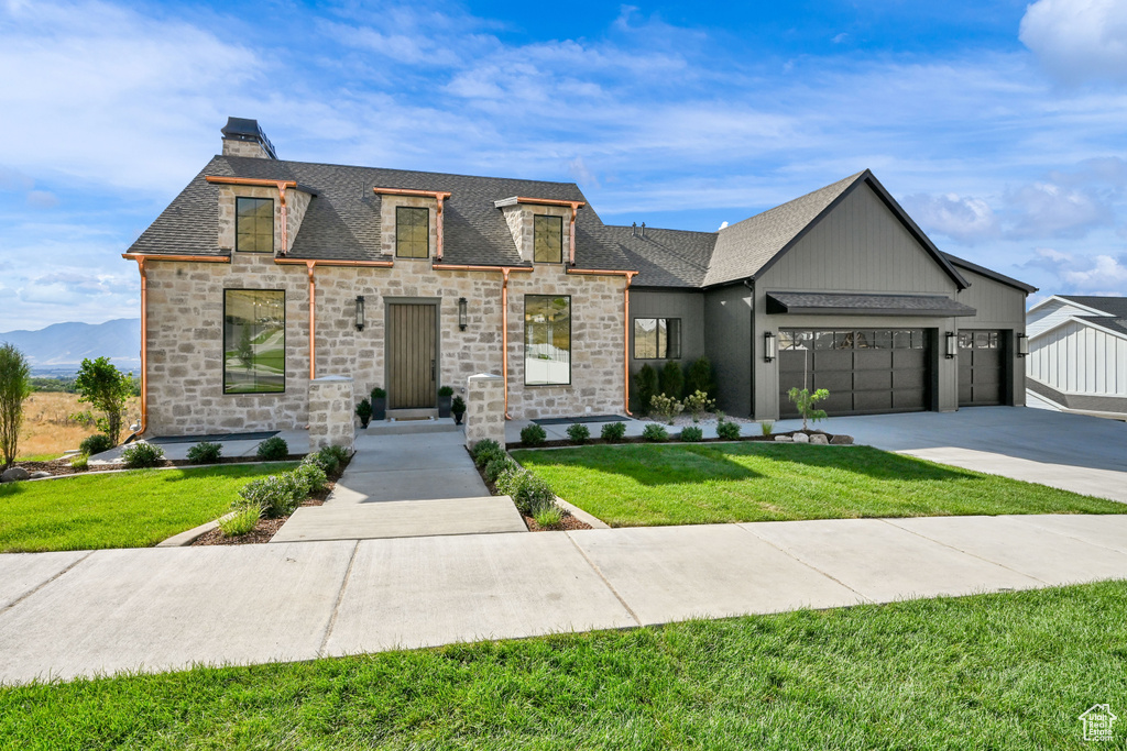 261 N SARAH ST Providence, UT 84332