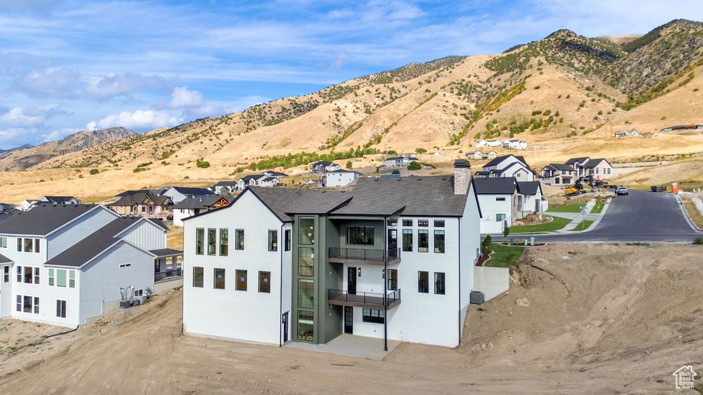 261 N SARAH ST Providence, UT 84332