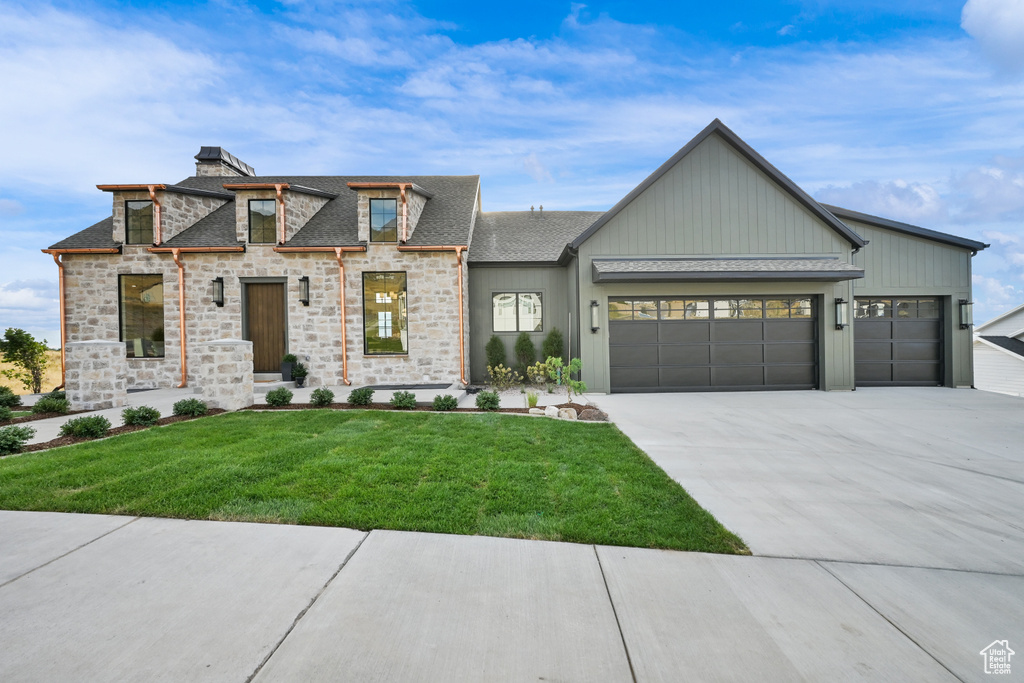 261 N SARAH ST Providence, UT 84332