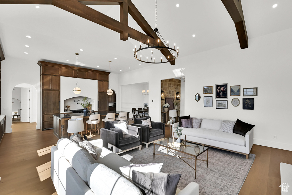 261 N SARAH ST Providence, UT 84332