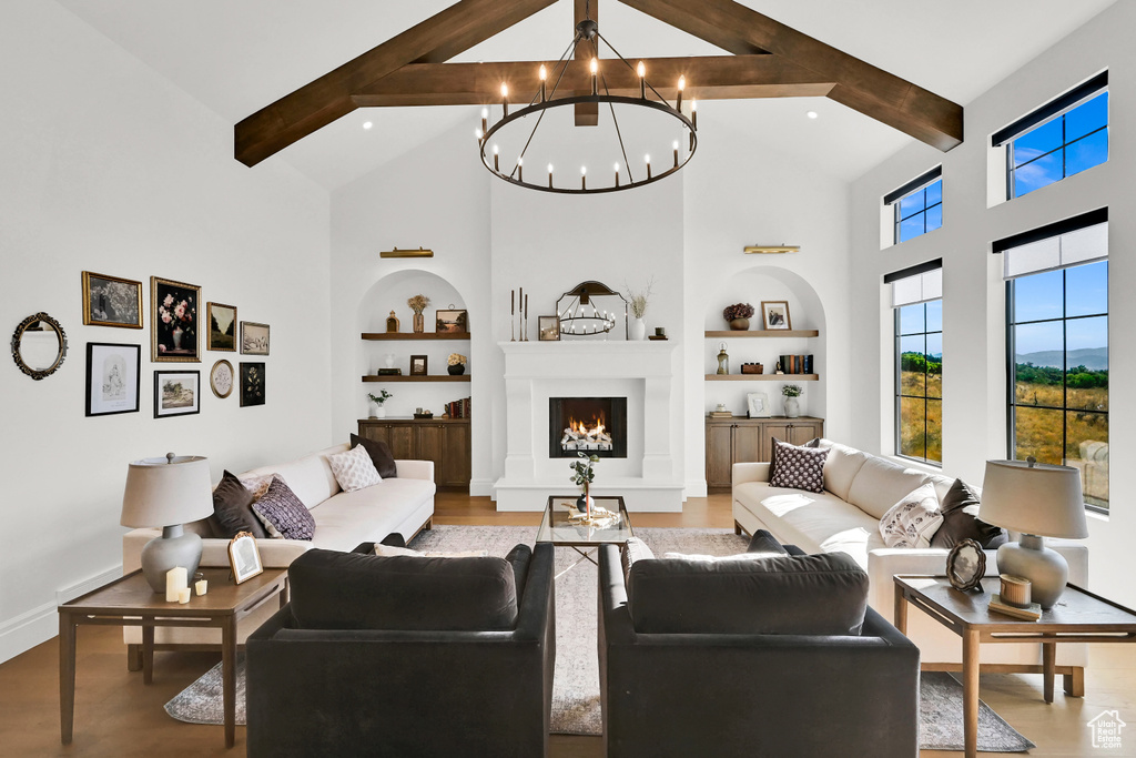 261 N SARAH ST Providence, UT 84332