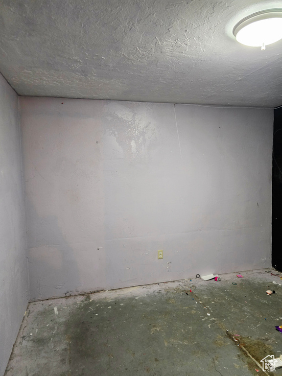1801 E 4500 S Naples, UT 84078