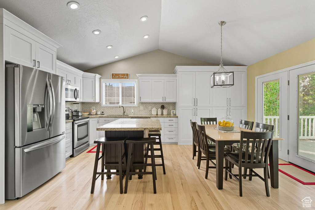 2559 E CUPECOY DR Cottonwood Heights, UT 84121