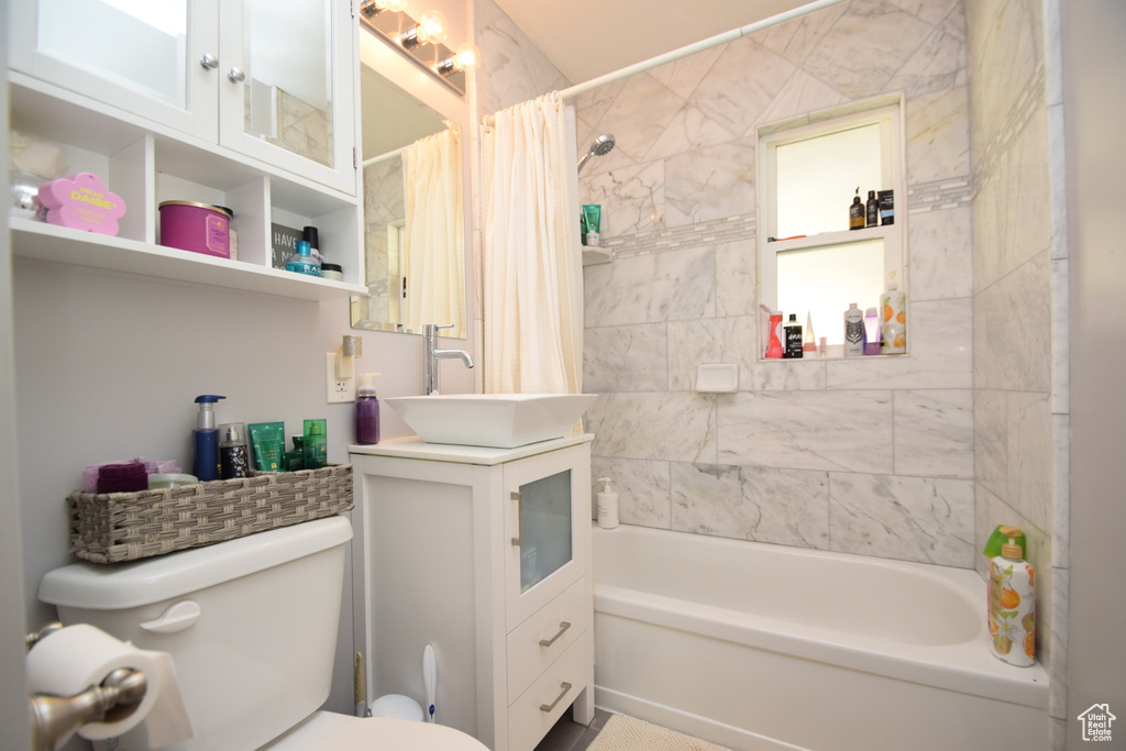 4598 S 450 W Washington Terrace, UT 84405