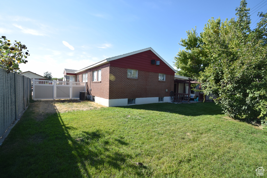 4598 S 450 W Washington Terrace, UT 84405