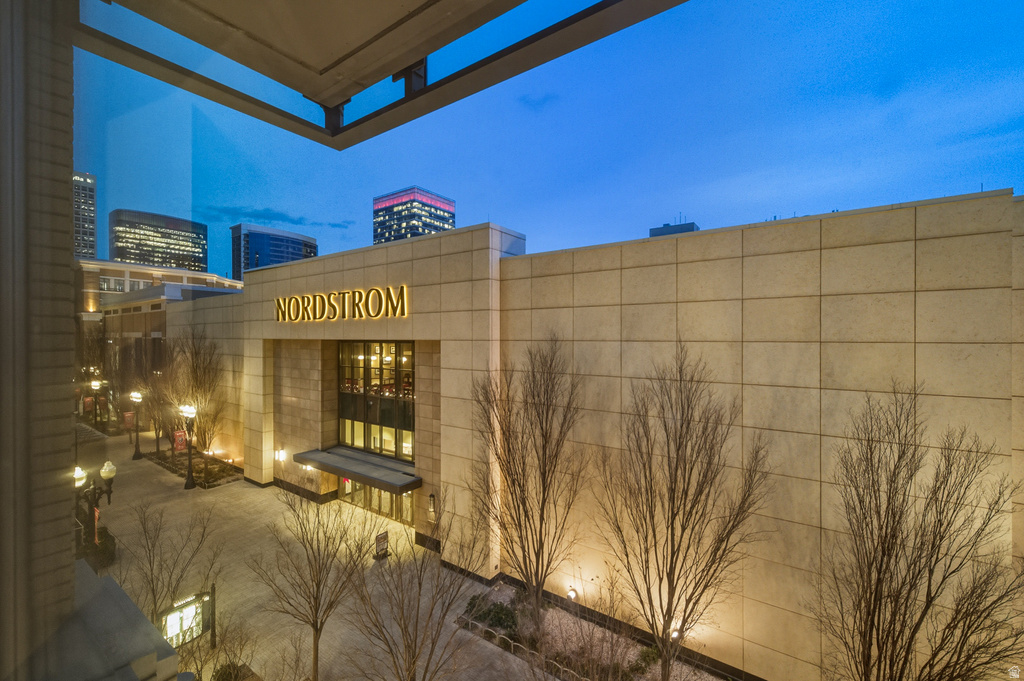 99 W SOUTH TEMPLE ST #303 Salt Lake City, UT 84101