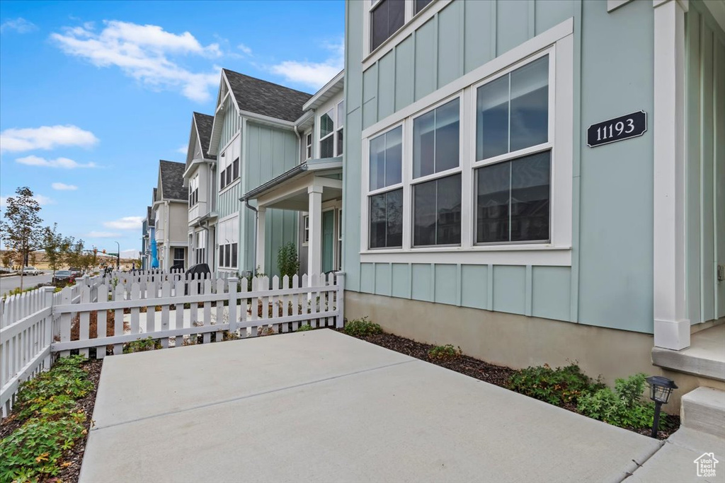 11193 S HAVITURE RD South Jordan, UT 84009